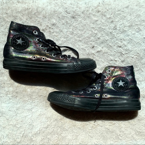 black converse with black sole